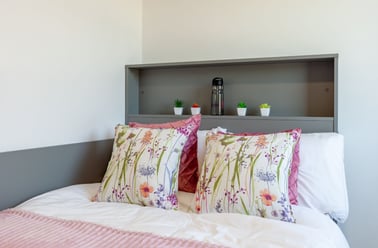 Premium En Suite, Oldway Centre, 39 High Street, City Centre, Swansea - Image 2
